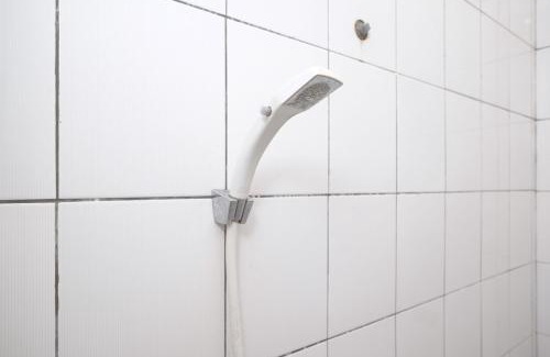 Semarang Hotel | Budget-Friendly RedDoorz Syariah Near RS Permata Medika