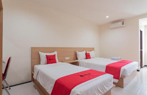 Pontianak Hotel | Budget-Friendly Stay at RedDoorz Syariah Plus, Pontianak