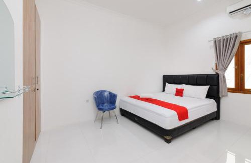 Jakarta Hotel | Family-Friendly Comfort at RedDoorz Syariah @ Sakura Hotel