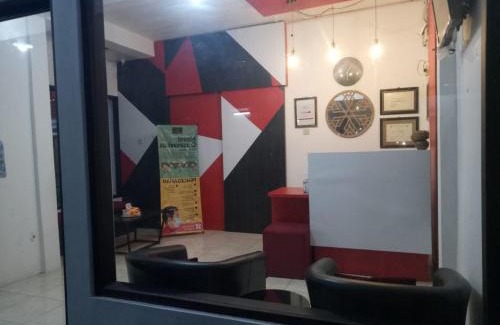 Tretes Hotel | Budget-Friendly Getaway at RedDoorz @ Tretes 2 with Breakfast