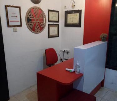 Tretes Hotel | Budget-Friendly Getaway at RedDoorz @ Tretes 2 with Breakfast