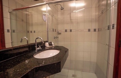 Centro Hotel | Budget-Friendly Stay at Rede Andrade Amazônia with Pool & Spa