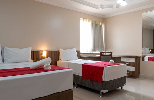 Centro Hotel | Budget-Friendly Stay at Rede Andrade Amazônia with Pool & Spa