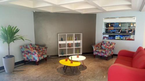 Novo Paraiso Hotel | Budget-Friendly MK Express Hotel with Pool & Accessibility