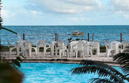 Tamandare Hotel | Relax at Pousada Baía Dos Corais with Ocean Views & Pool