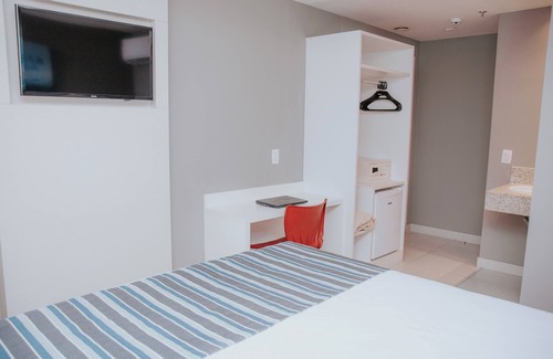 Centro Hotel | Discover Rede Andrade Lapa: Key Amenities & High Ratings