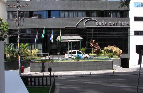 Boa Viagem Hotel | Pet-Friendly Rede Andrade Onda Mar with Oceanfront Views
