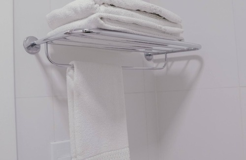 Sao Luis Hotel | Relax at SLZ Lagoa Hotel with Pool and Spa Amenities