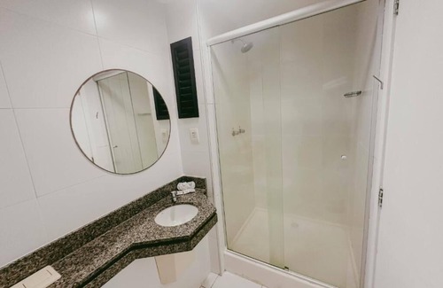 Sao Luis Hotel | Relax at SLZ Lagoa Hotel with Pool and Spa Amenities