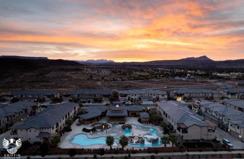 Hurricane House | Relaxing RedHills Retreat: Golf, Pool & Spa Access Near Zion