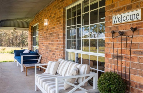 Nulkaba Cottage | Renovated Redims Hill Cottage: Family-Friendly Farm Retreat