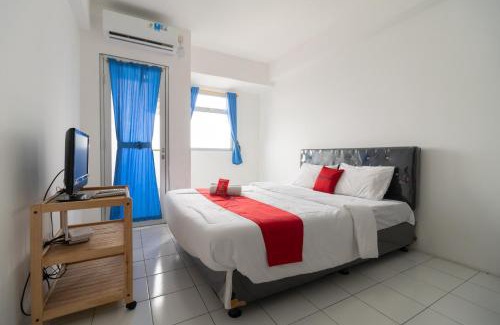 Gunung Putri Hotel | Budget-Friendly Stay at RedLiving Apartemen Gunung Putri