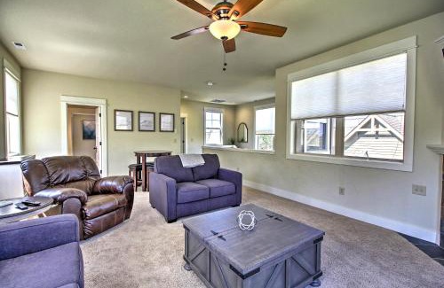 Redmond House | Cozy Redmond House with Pool and Hot Tub Access