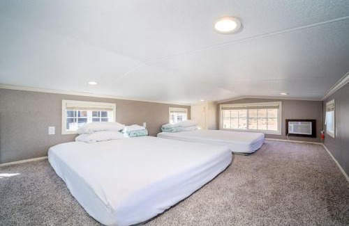 Moab South Valley House | Explore Redrock Moab Tiny House w Loft - Family Friendly Stay