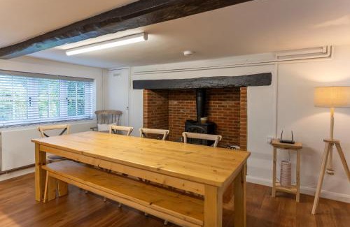 Seaford House | Redshank Cottage - Family and Pet Friendly Retreat