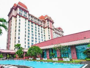 Gambir Hotel | Discover Redtop Hotel & Convention Center with Ocean Views
