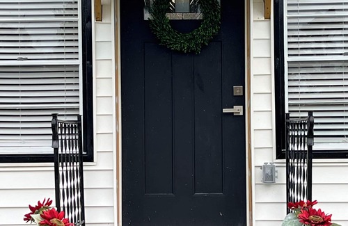 Tavares Apartment | Ideal Stay for Local Fishing Tournaments & Family Fun