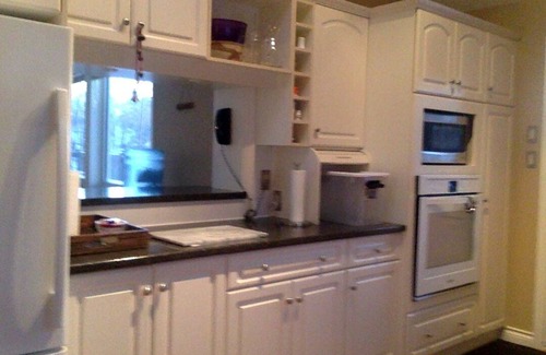 Gravenhurst Cottage | Cozy Cottage with Ocean View & Spa – Guest Rated 9.4/10