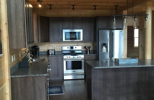 Gilead House | Private Retreat with Hot Tub and Incredible Views