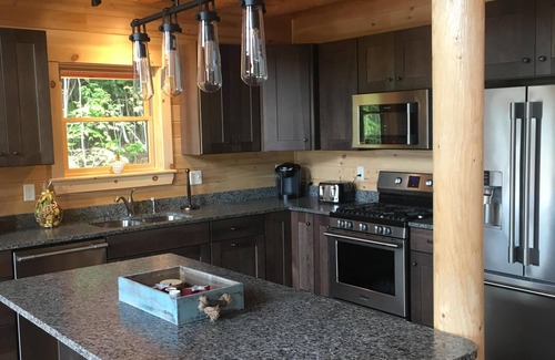 Gilead House | Private Retreat with Hot Tub and Incredible Views