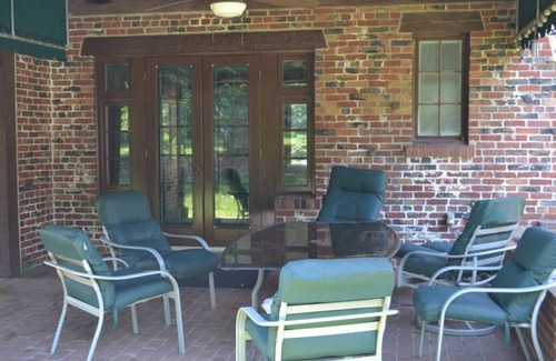 Boyds House | Discover Redwall Castle: Family-Friendly Retreat in Germantown