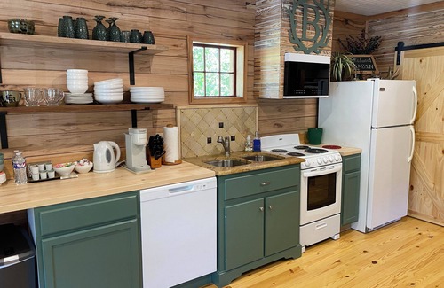 Redwood Cabin | Redwood Cabins MS - Close to Vicksburg, MS & River