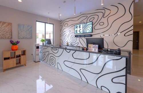 Machala Hotel | Elevated Comfort at REEC Machala by Oro Verde Hotels