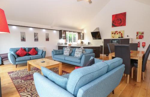 Horning House | Reedlings