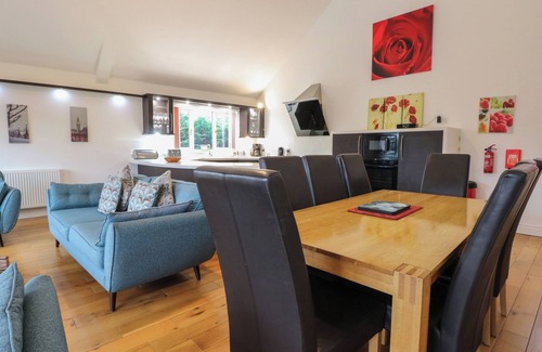 Horning House | REEDLINGS, pet friendly, with a garden in Horning