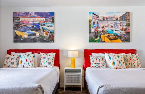 Springerville Hotel | Discover Reeds Lodge: Pet-Friendly Retreat with Pool Access
