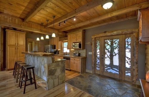 Cashes Valley Cabin | Experience Reel Creek Lodge: Relax by Fightingtown Creek