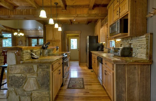 Cashes Valley Cabin | Experience Reel Creek Lodge: Relax by Fightingtown Creek