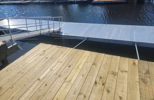 Keaton Beach RV Rental | Perfect Pet-Friendly Getaway at Reel Paradise RV Lot #1