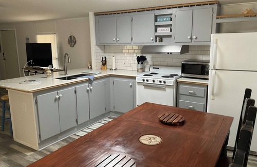 Port O Connor House | Family-Friendly Retreat at Reel Relax-N with Kitchen Access