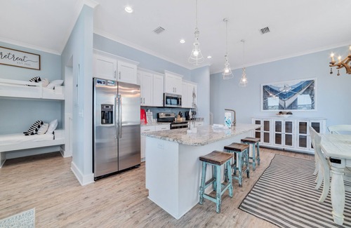 Gulf Shores House | Reel Retreat: Lagoon Front Cottage with Beach Access