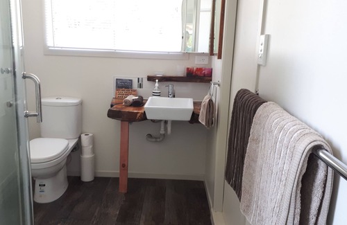 Te Rangiita Apartment | Relax and Explore at REELAX-ATION by the Lake