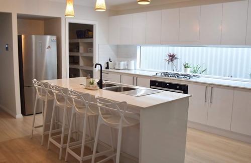 South West Rocks House | Modern Oceanfront Retreat @TheRocks with Pool & Family Amenities