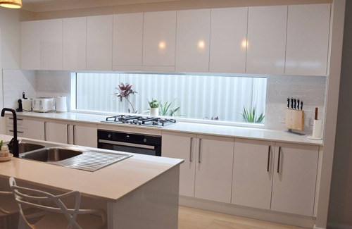 South West Rocks House | Modern Oceanfront Retreat @TheRocks with Pool & Family Amenities