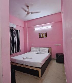 Alwaye Hotel | Budget-Friendly Stay at Reem Airport Residency Cochin