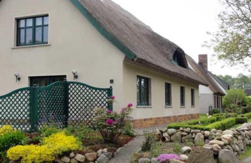 Lubkow House | Reetdachhaus "Landhaus Ulrich"