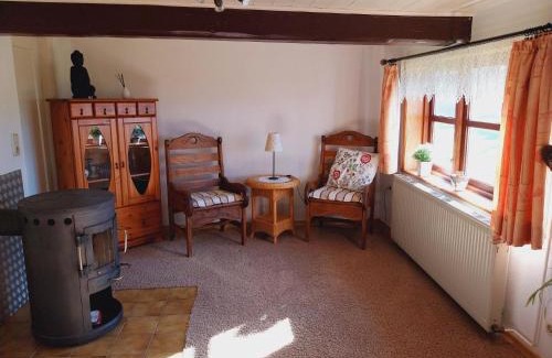 Helse House | Historic Thatched House on Old Dike - Family & Pet Friendly