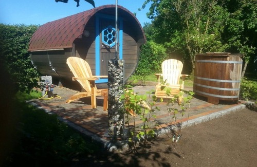 Niesgrau House | Guest Rated 10/10 at Reetdachkate Seaside with Ocean View