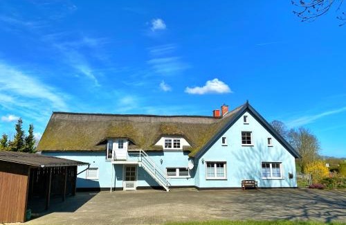 Vilmnitz Apartment | Cozy Reethaus Vilmnitz: Pet-Friendly Retreat with Fireplace
