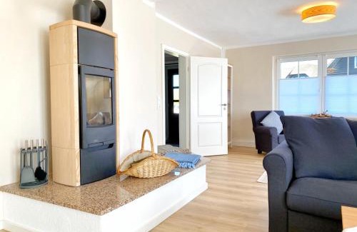 Vilmnitz Apartment | Cozy Reethaus Vilmnitz: Pet-Friendly Retreat with Fireplace