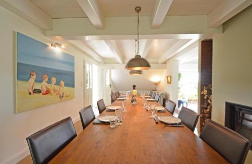 Midlum House | Pet-Friendly Getaway at Reethus Doerpsend Haus 1