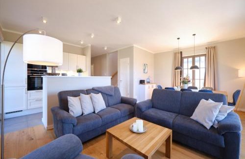 Dranske Villa | Elegant Reetland am Meer - Oceanfront Villa with Spa & Pool