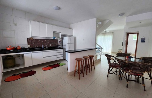 Manguinhos House | Seaside Retreat Manguinhos - Pet and Child Friendly Stay