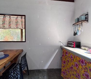 Goncalves Ski Chalet | Chalé Verde: Pet-Friendly Retreat by the Riacho