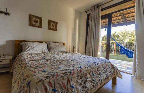 Bananeiras House | Idyllic Casa Surrounded by Lush Greenery and Pet-Friendly