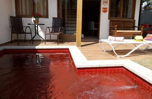 Jabaquara House | Rubi Hotel: Modern Suites with Ocean View & Pool Access